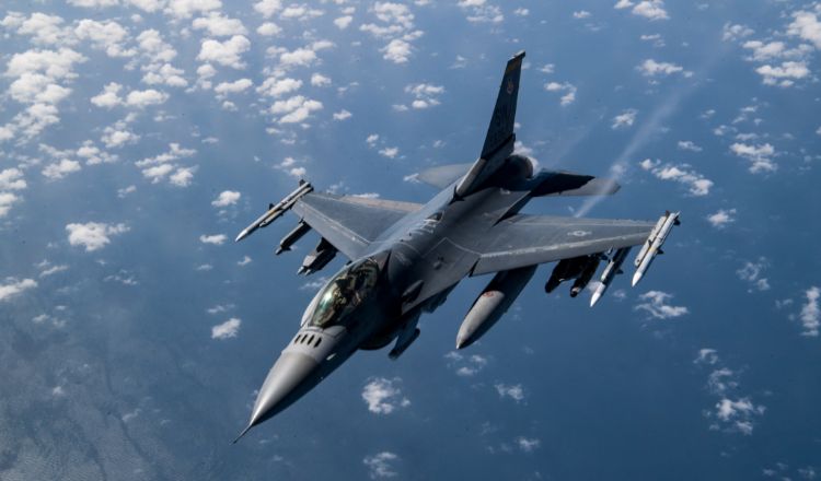 আবারও মার্কিন এফ-১৬ যুদ্ধবিমান বিধ্বস্ত